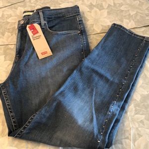 NWT Levi 311 Shaping Skinny 16W